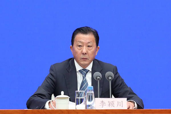 日韩精品久久久免费观看夜色