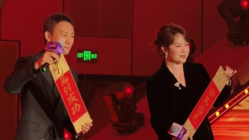 亚洲产国偷v产偷v自拍色戒